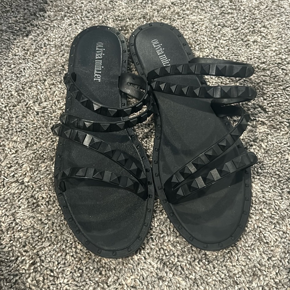 Olivia Miller black sandals size 10